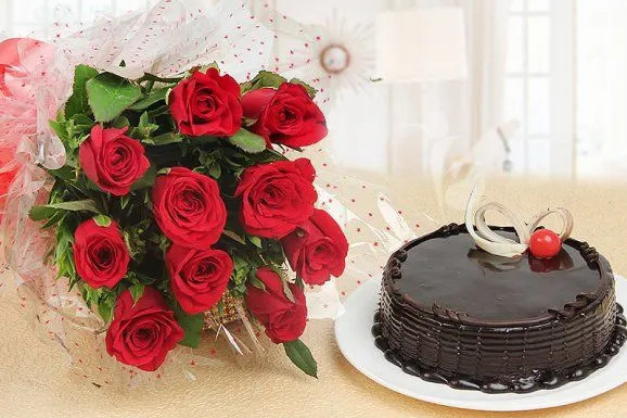 red-rosde-with-chocolate-cake-combo