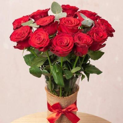 Elegant-Valentine-Red-Roses.jpg