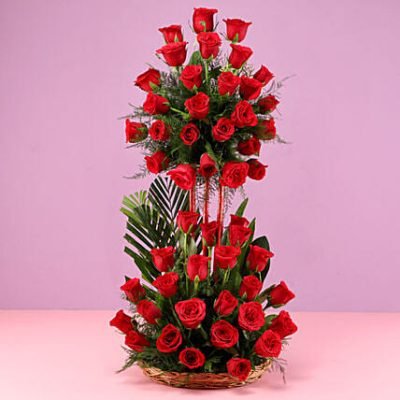 Roses-Basket-Arrangement.jpg